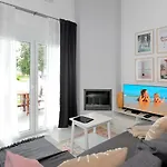 Sopeli Summer House *