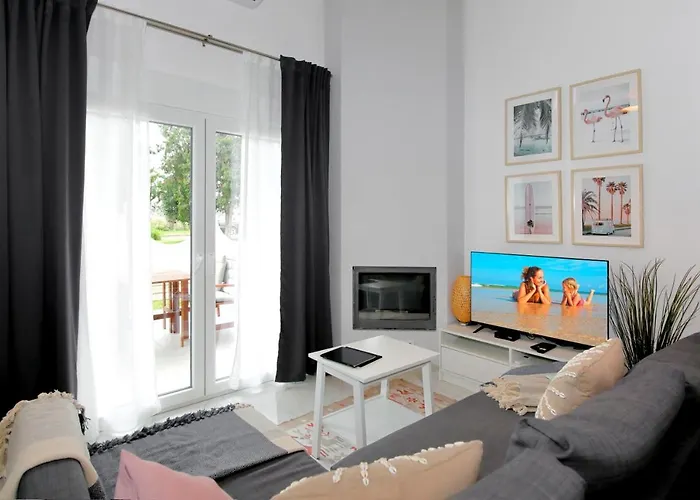 Sopeli Summer House *